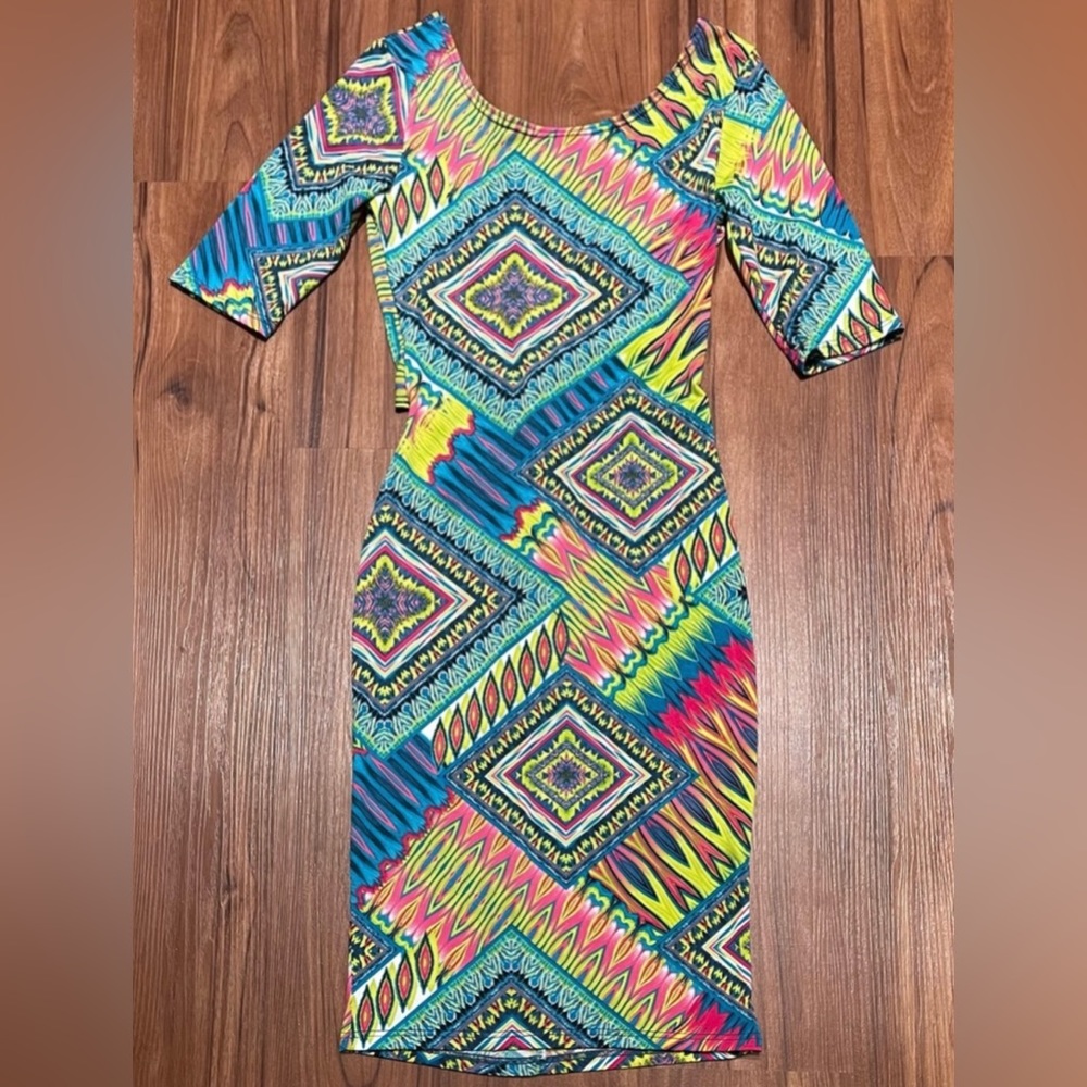 Uptown USA Multi-Color Patterned Short Sleeve Casual Summer Dress - S